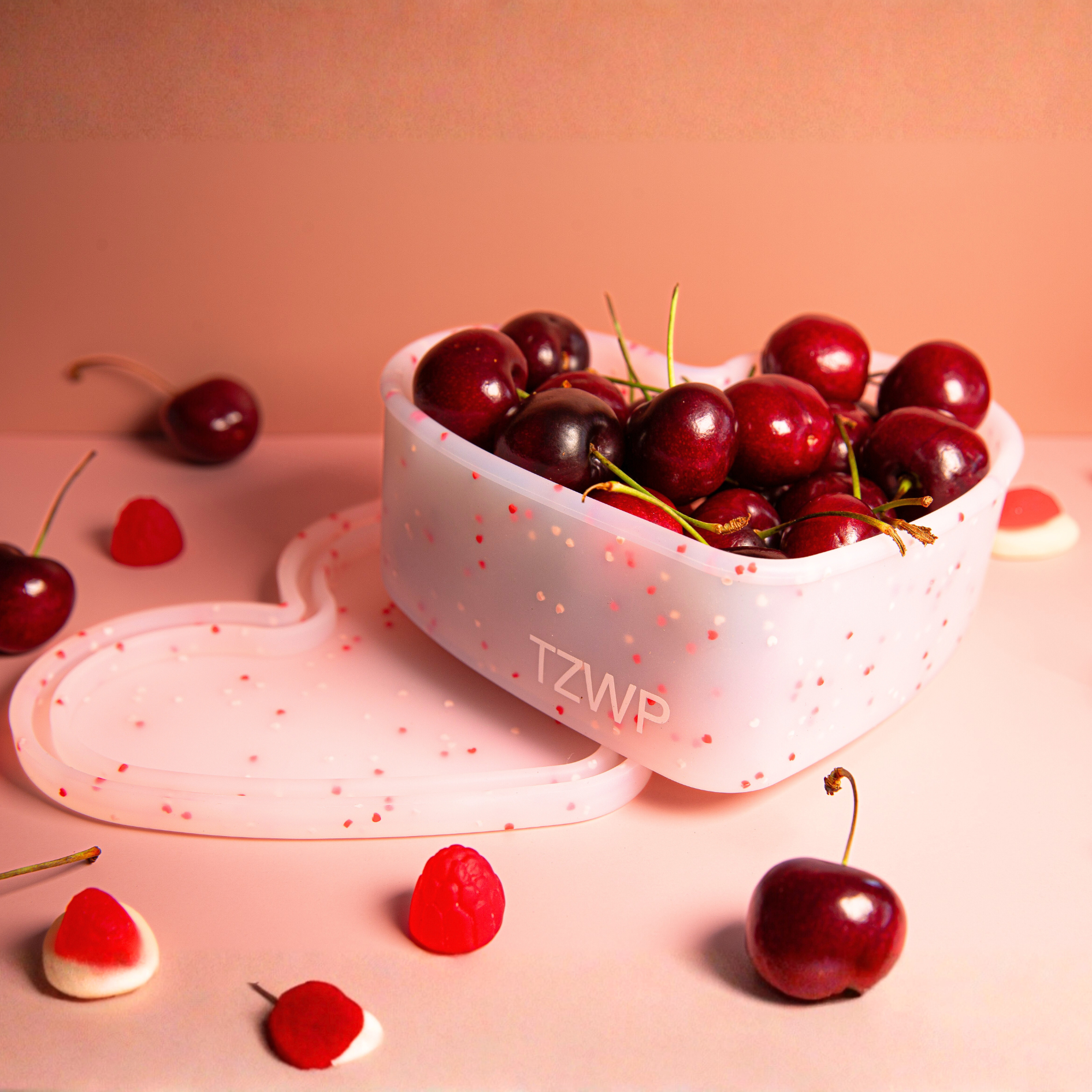 Valentine Confetti Love Box - Clear