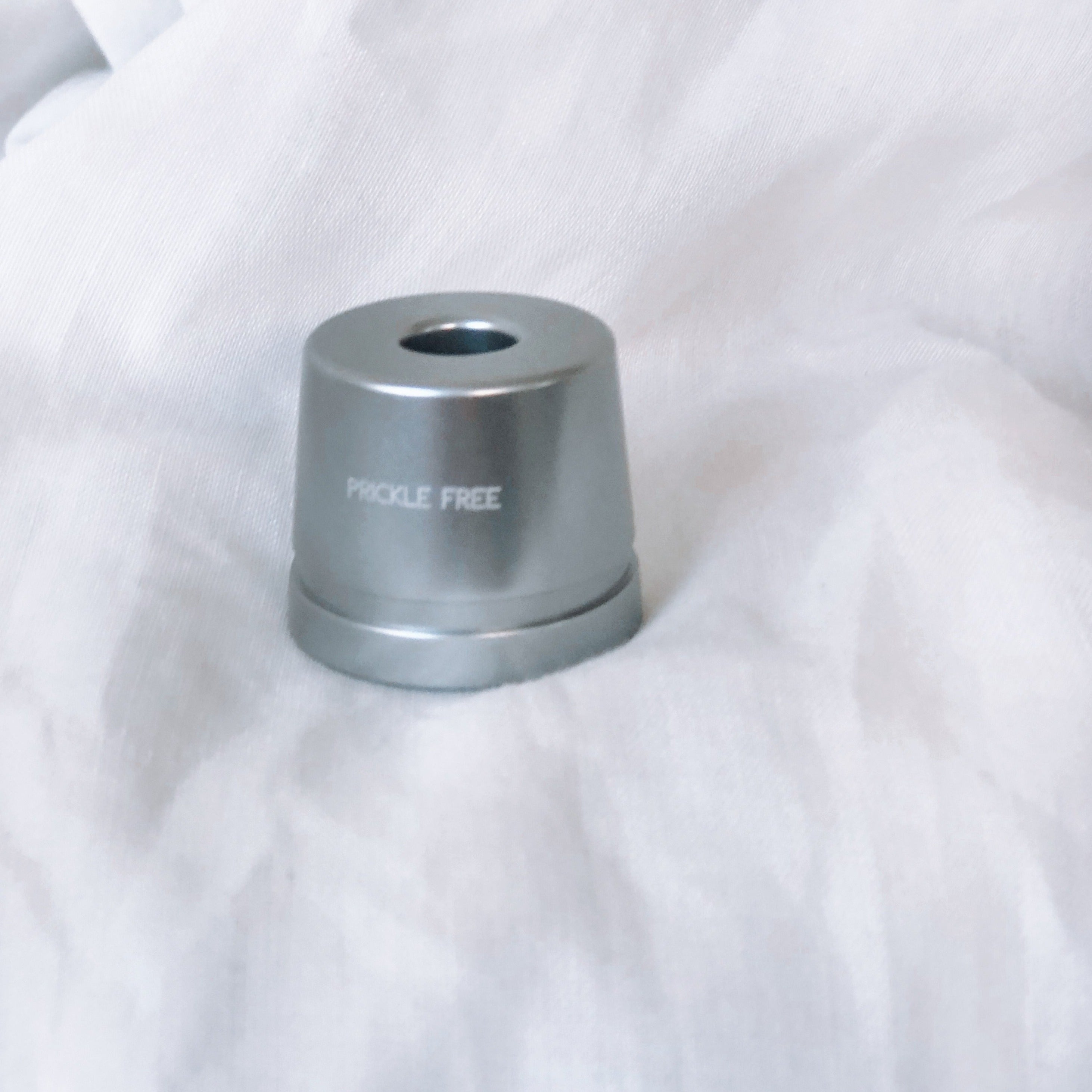 Silver Razor Stand